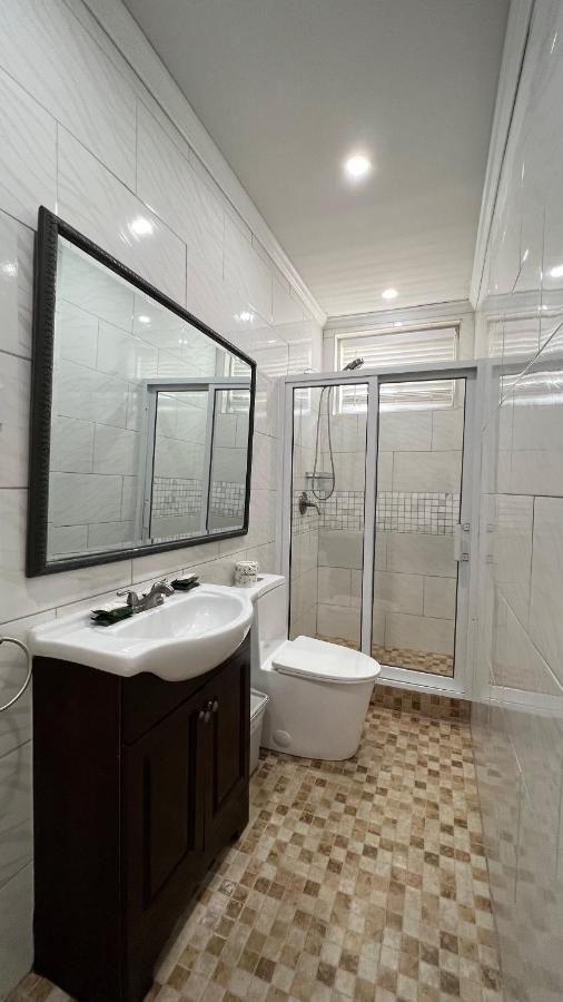 Stonetrail Villas Arnos Vale Esterno foto