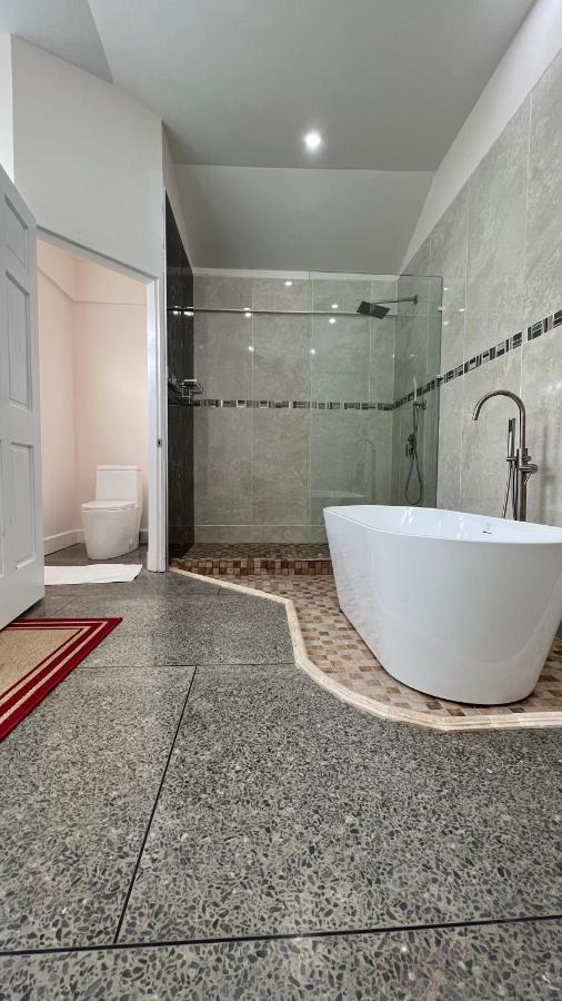 Stonetrail Villas Arnos Vale Esterno foto