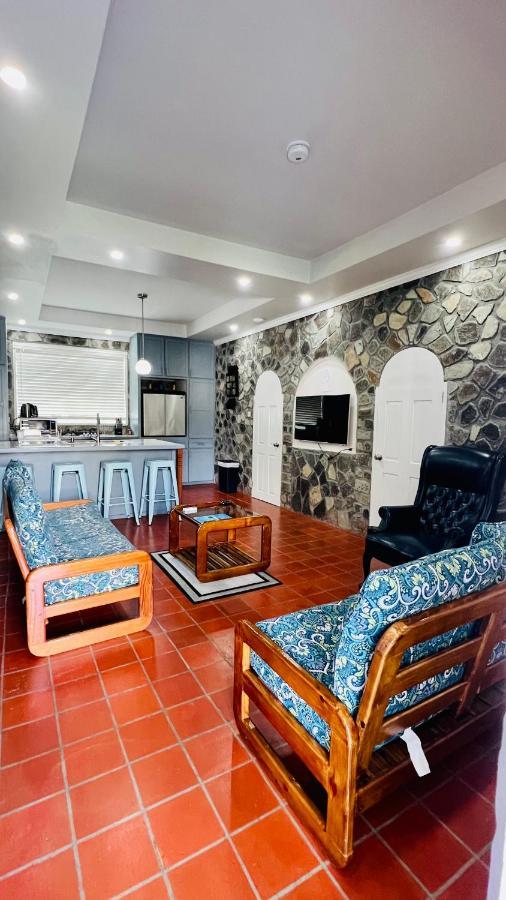 Stonetrail Villas Arnos Vale Esterno foto