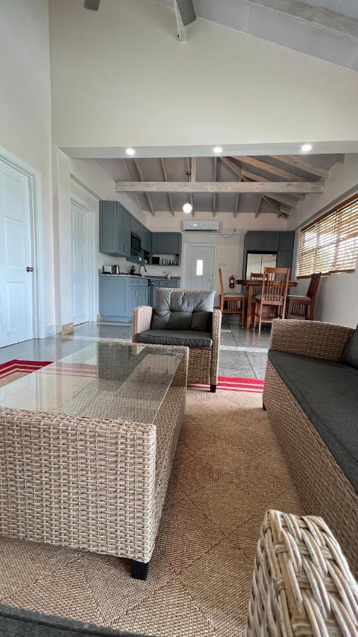 Stonetrail Villas Arnos Vale Esterno foto