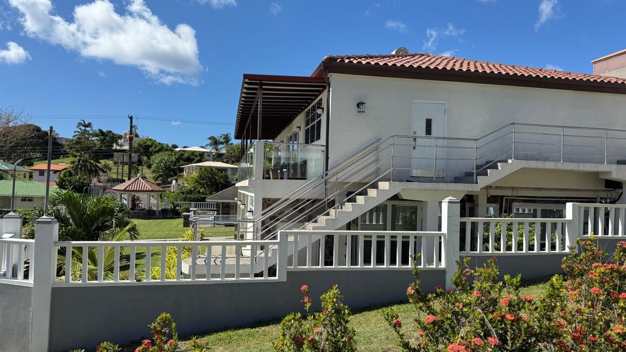 Stonetrail Villas Arnos Vale Esterno foto
